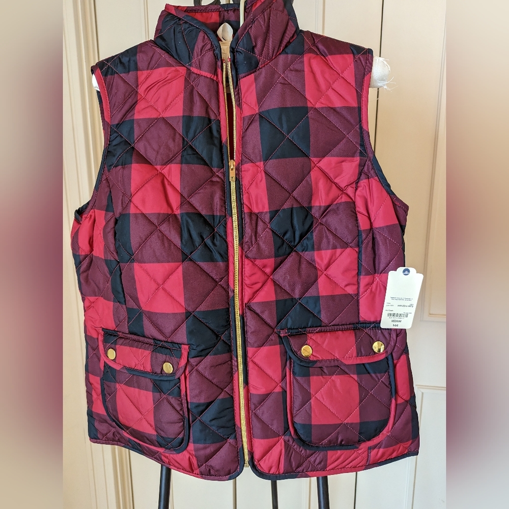 Black and red checkered vest jacket size medium
